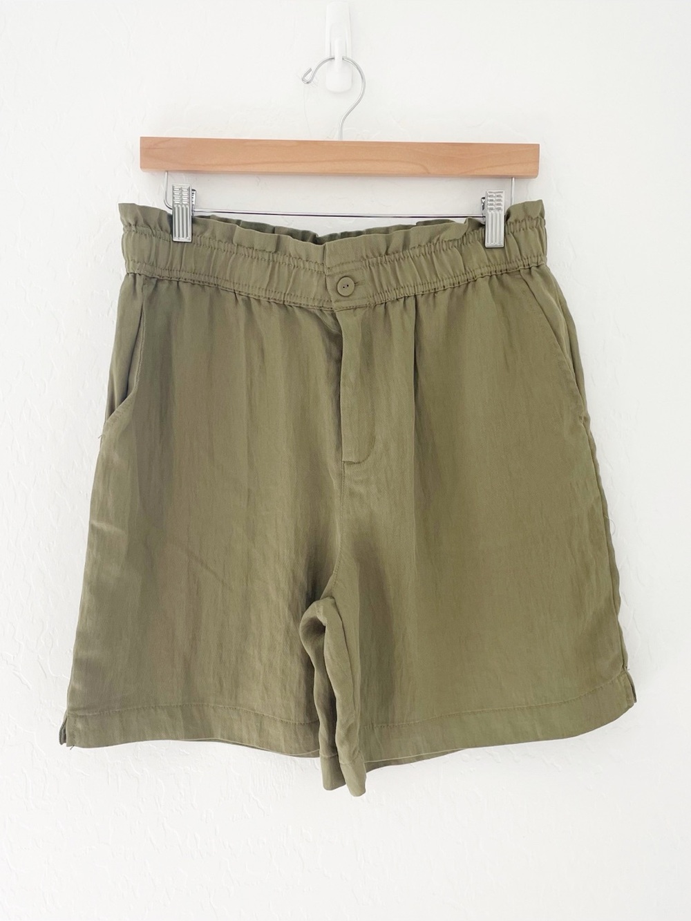 Calypso Olive high rise longer short size medium